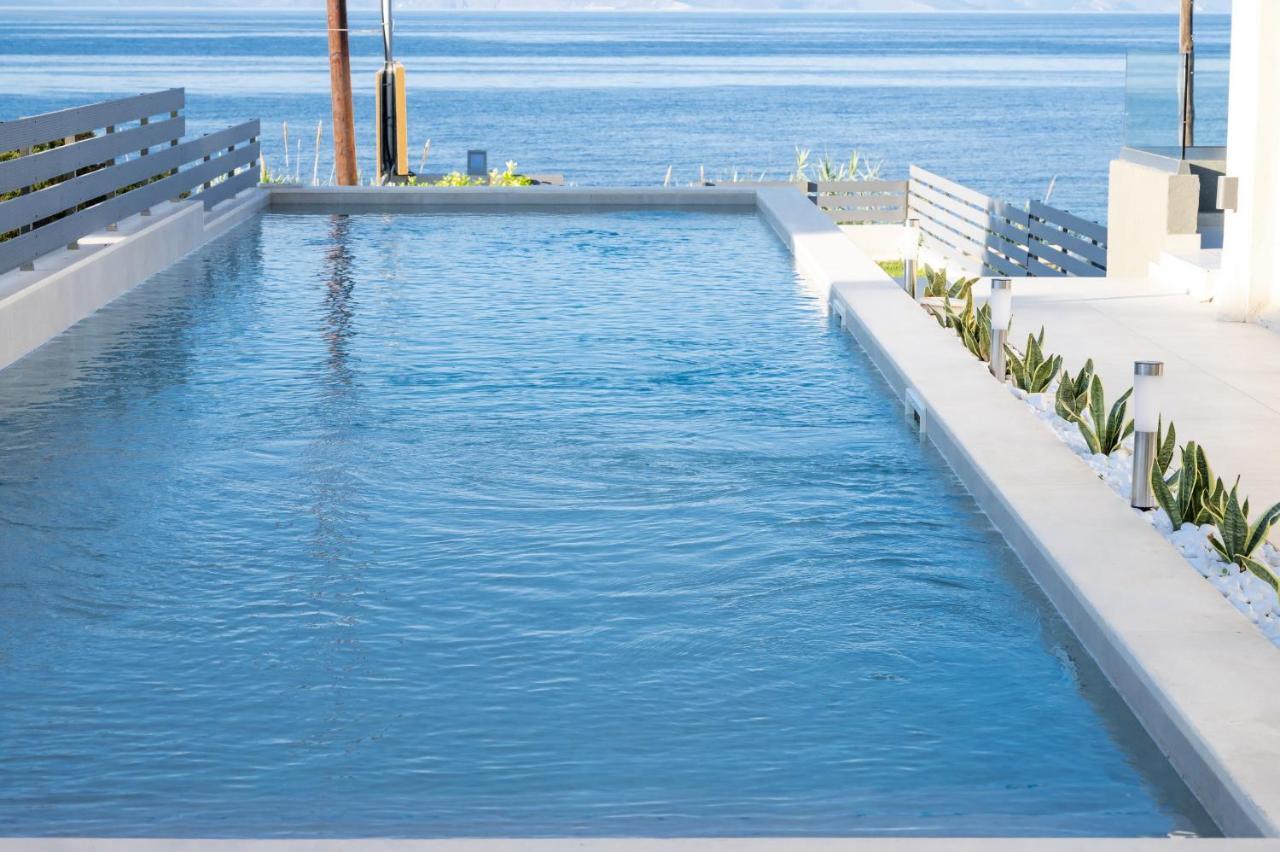 Theros Suites Dhiminio Exteriér fotografie